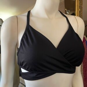 Victoria’s Secret Sport Bra Pink Ultimate Lightly Lined Removable Padding NEW